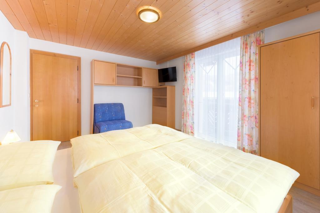 Apartamento Haus Meneweger Flachau Exterior foto